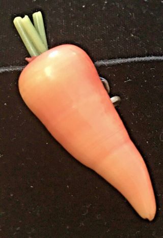Vintage Marion Weeber Type Celluloid Carrot Button