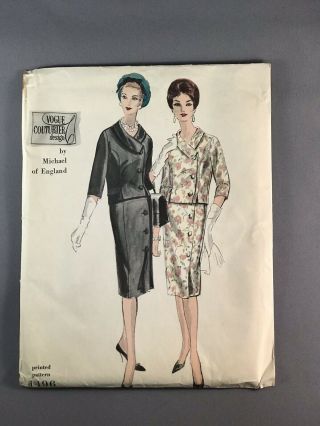Vintage Vogue Couturier Design By Michael Of England Uncut 1496 Size 16 Suit