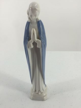 Vintage Madonna Virgin Mary Praying Blue White Sanmyro Japan 8” Tall