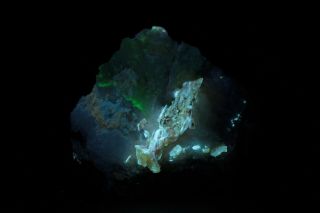 Jh19162 Fresnoite Crystals,  Junnila Mine,  San Benito County,  Ca