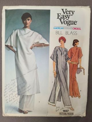 Vintage,  Very Easy Vogue Pattern 1457.  Bill Blass.  Size 14.