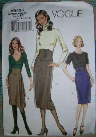 Vogue Sewing Pattern 8425 Woman 
