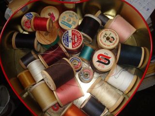 Vintage Set of 25 Wood Spools with Assorted Colors of Thread 2