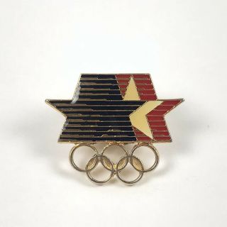 Vintage Los Angeles La 1984 Olympic Winter Summer Games Pin Back Stars In Motion