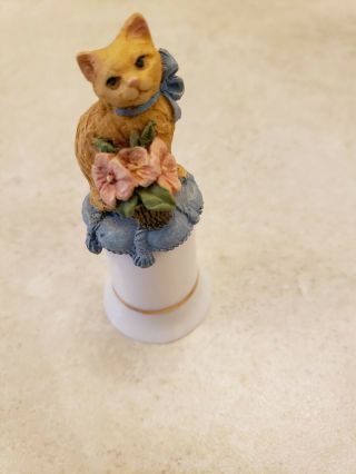 Cat Thimble Cat With Big Bow And Flowers