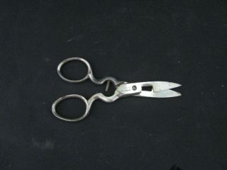 Vintage Germany Cambridge Cutlery Co Buttonhole Scissors - German