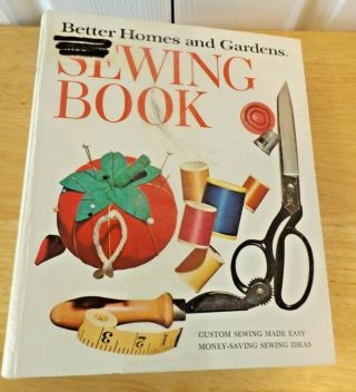 Vintage 1970 Better Homes & Gardens Sewing Book,  Five Ring Binder