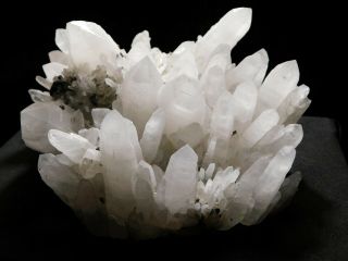 A Big Quartz Crystal Cluster with Sphalerite From Peru 1077gr 3
