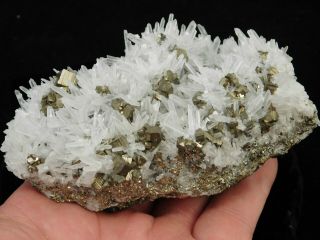 A Big Quartz Crystal Cluster with Pyrite Crystal CUBES Peru 473gr 2