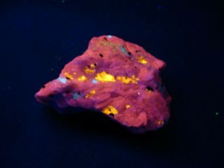 Fluorescent " Third Find " Wollastonite With Barite,  Franklin,  Nj 3