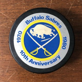 Rare 1980 Buffalo Sabres Hockey Puck Viceroy Canada 10th Anniversary 1970 - 1980
