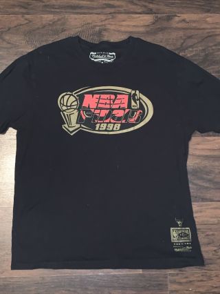 Chicago Bulls 1998 Finals T Shirt,  XL,  Mitchell & Ness 2