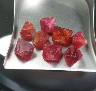 45.  4cts - Vietnam 100 Natural Octahedron Red Pink Spinel Perfect Crystals