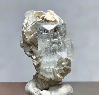 35 Cts Full Terminated Aquamarine Crystal Specimen From Skardu Pakista