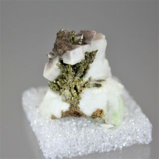 Pyromorphite On Calcite From Chihuahua,  Mexico 3484