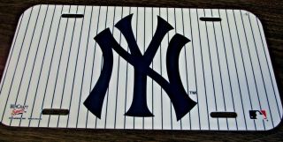 York Yankees Logo - Pinstripe - Plastic License Plate