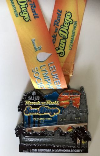 2014 Suja Rock N Roll San Diego Half 1/2 Marathon Race Finishers Medal,  Lanyard