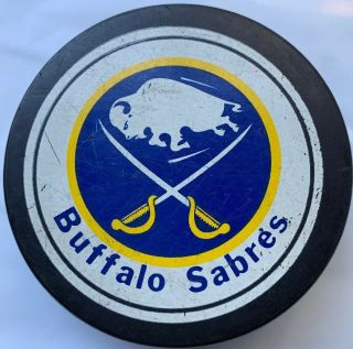 Buffalo Sabres Vintage Nhl Viceroy Mfg.  Made In Canada Game Puck