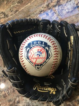 York Yankees Derek Jeter Mini Miniature Mitt Glove And 2001 Team Signed Ball 2