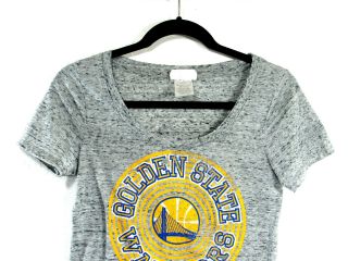 Golden State Warriors NBA Women ' s Distressed Gray T - Shirt Size M Medium 2