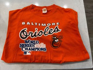 Rare Vintage 1983 Baltimore Orioles World Series Champs Baseball T - Shirt Size L