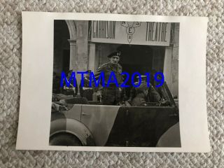 Ww2 Press Photograph - Field Marshall Montgomery Leaves The Hq Of 8th Army 1944