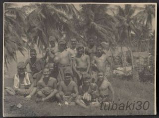 Q5 Ww2 Philippine Campaign Photo Japanese Naked Soldiers & Kanaka Workers