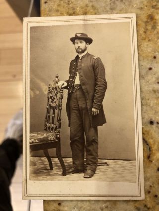 Rare 1860’s Civil War Cdv Photo Of Union Officer W/ Hat