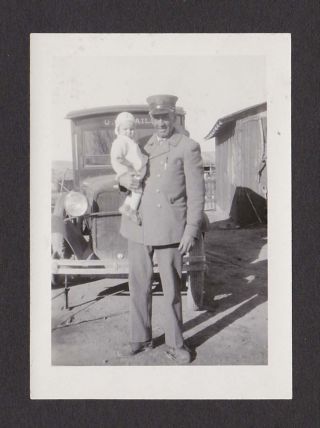 U.  S.  Mail Delivery Truck Mailman W/baby On Farm Old/vintage Photo Snapshot - A340