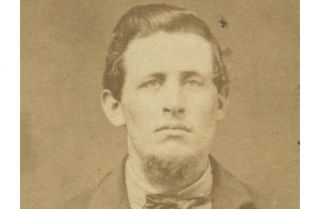 Civil War Era Soldier Named Otis Lincoln 6th Me,  1st Vet Inf,  Cdv Photo