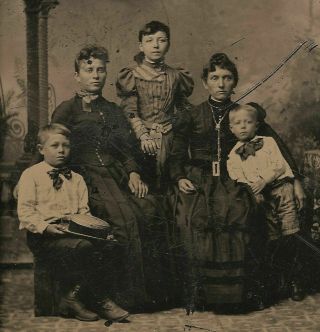 Old Vintage Antique Tintype Photo Women Ladies & Kids Children Family Portrait