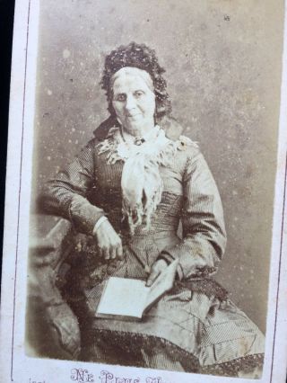 Antique Cdv Photo Of Old Woman Holding Book By H Wilcox Of Bristol