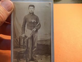 Civil War Cdv Photo Of Union Soldier With Revolver And Bayonet