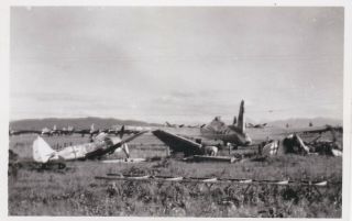 Ww2 American Photo - Wrecked B - 17 & Fw - 190 Focke Wulf Aircraft Boneyard