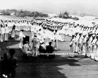 U.  S.  Navy Admiral Chester W.  Nimitz Presents Awards.  Wwii Ww2 5x7 Photo Reprint