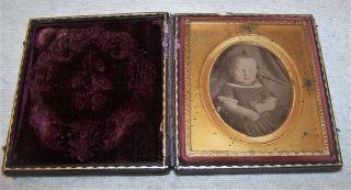 Fine 19th C.  Daguerreotype Photo - Post Mortem Of Young Child / Baby - Estate