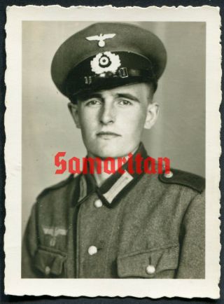 D3/2 Ww2 Photo Of German Wehrmacht Soldier In Field Tunic