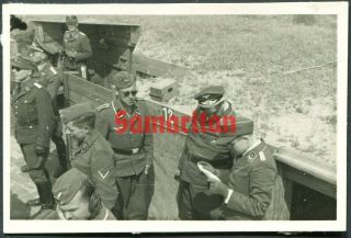 D4/2 Ww2 Photo Of German Wehrmacht Luftwaffe Crew Waering Sunglasses