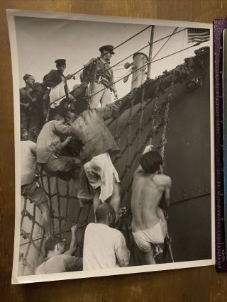 Vintage World War 2 Wwii Press Wire Photo Us Navy Japanese Climbing Aboard 1944