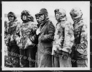 Ww2 German Soldiers With Camo Winter Parkas (pows) ? - I.  W.  M.  Photo 21 By 17cm