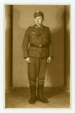Portrait Of A Luftwaffe Airman Wehrmacht German Army Ww2 Real Photo Postcard