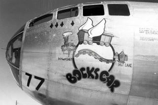 Ww2 Photo B - 29 " Bokskar " Bomber After The Atomic Bombing Of Nagasaki 1221