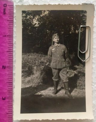 081 Ww2 Orig.  Photo German Soldier Uniform Cap 2.  5 X 3.  5 Inch