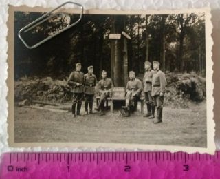 081 Ww2 Orig.  Photo German Soldiers 1914 - 1939 Sign Guidepost 2.  5 X 3.  5 Inch