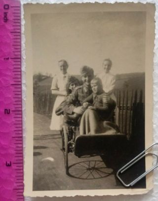 081 Ww2 Orig.  Photo German Soldiers Nurses Kid Wheelchair Text 2.  5 X 3.  5 Inch