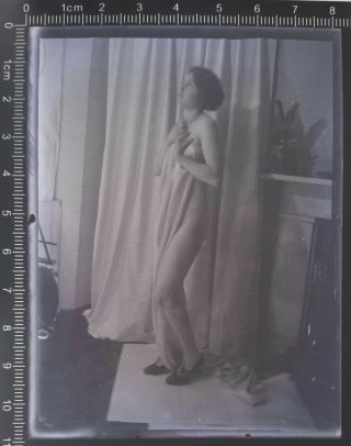 Vintage Adult Risqué Nude Erotic Glass Plate Negative [GP40] 2