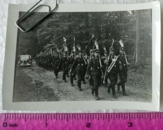 135 Ww2 Orig.  Photo German Rad Officers Soldiers Flags Shovels Car 2.  5 X 3.  5 In