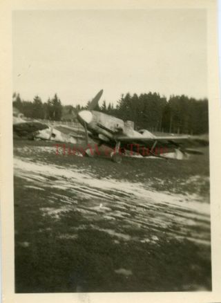 Wwii Photo - Us Gi View Of Captured German Messerschmitt Me 109 Fighter Plane