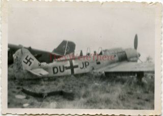 Wwii Photo - Us Captured German Focke Wulf Fw - 190 Fighter Plane W/ Markings