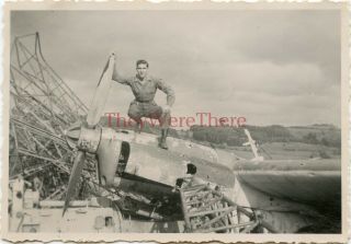 Wwii Photo - Us Gi W/ Captured German Arado Ar 96 / 199 ? Plane Wreck